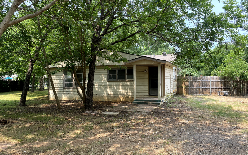 412 Harmon Rd, Hurst, Texas 76053, 3 Bedrooms Bedrooms, ,Residential,As-Is Properties,Harmon,1,20062213