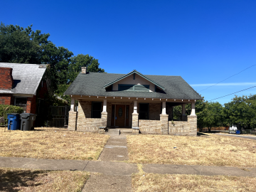 2039 Berwick Ave, Dallas, Texas 75203, 2 Bedrooms Bedrooms, ,Residential,As-Is Properties,Berwick,1,20110072