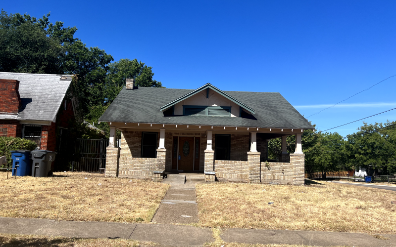 2039 Berwick Ave, Dallas, Texas 75203, 2 Bedrooms Bedrooms, ,Residential,As-Is Properties,Berwick,1,20110072