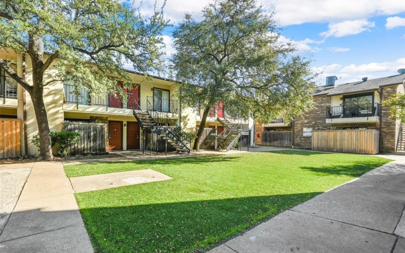 1810 Garrett Avenue, Dallas, Texas 75206, 1 Bedroom Bedrooms, ,1 BathroomBathrooms,Residential,For Sale,Garrett,20510169