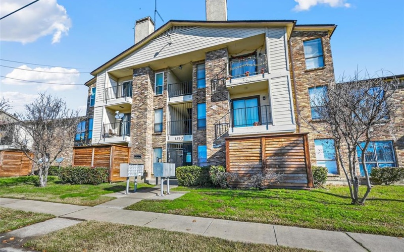 1810 Garrett Avenue, Dallas, Texas 75206, 1 Bedroom Bedrooms, ,1 BathroomBathrooms,Residential,For Sale,Garrett,20510169